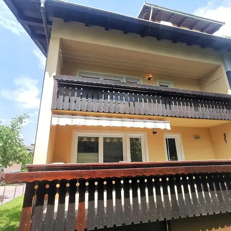 Lakebled With Casle View *