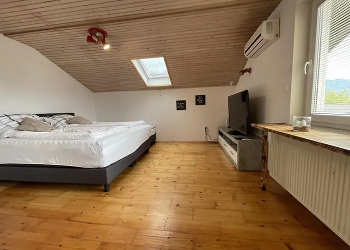 Lakebled With Casle View Lejlighed