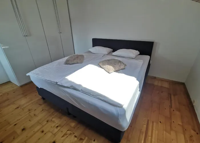 Lakebled With Casle View Lejlighed